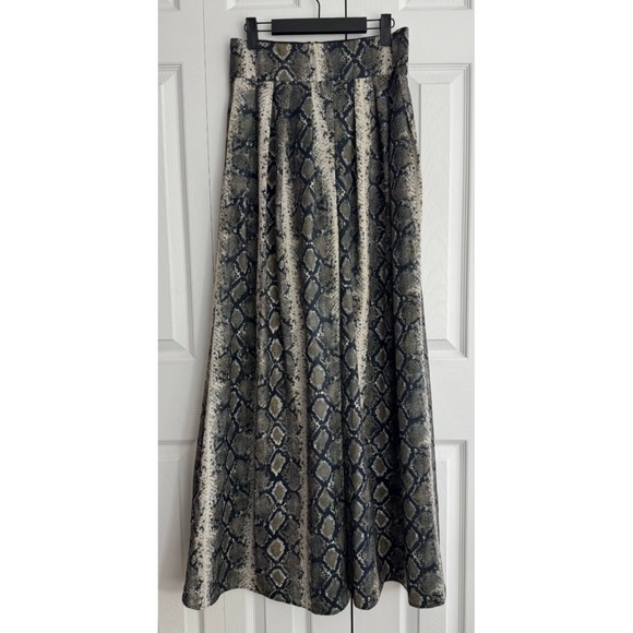 Gracia Pants - Gracia Pleated Satin Wide Leg Pants Women Medium  Snake Print Flowy Boho